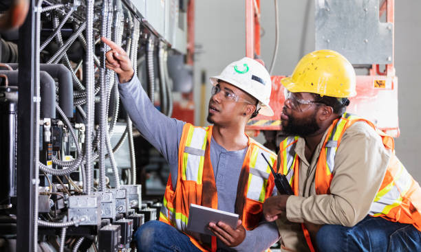 Best Commercial Electrician Services  in Mayflower, AR